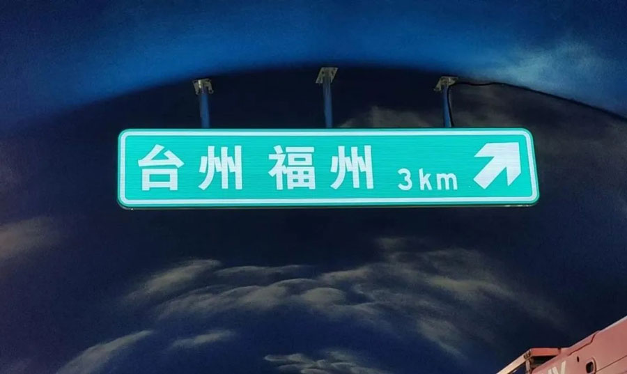 05.jpg